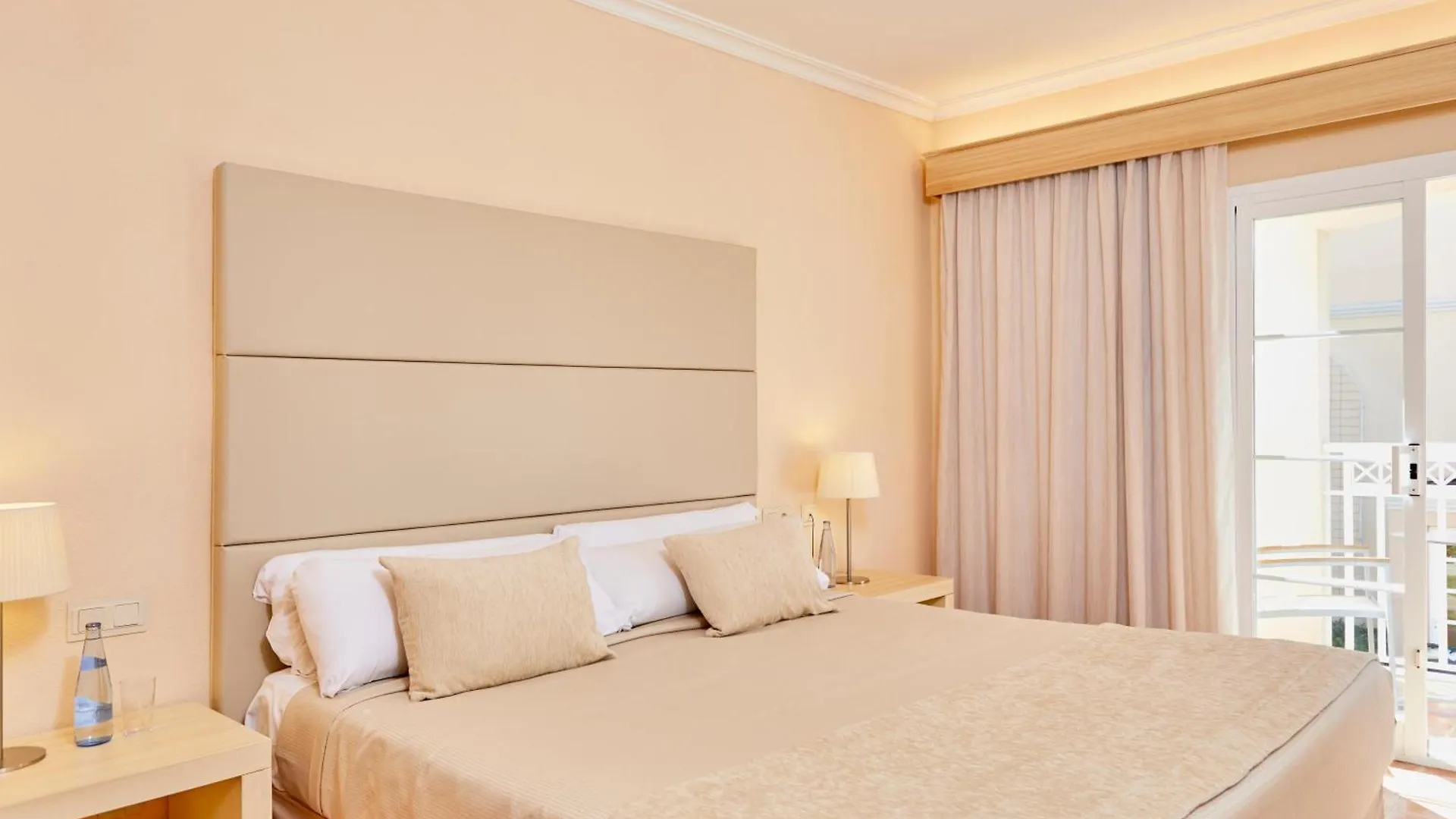 Aparthotel Zafiro Can Picafort Can Picafort